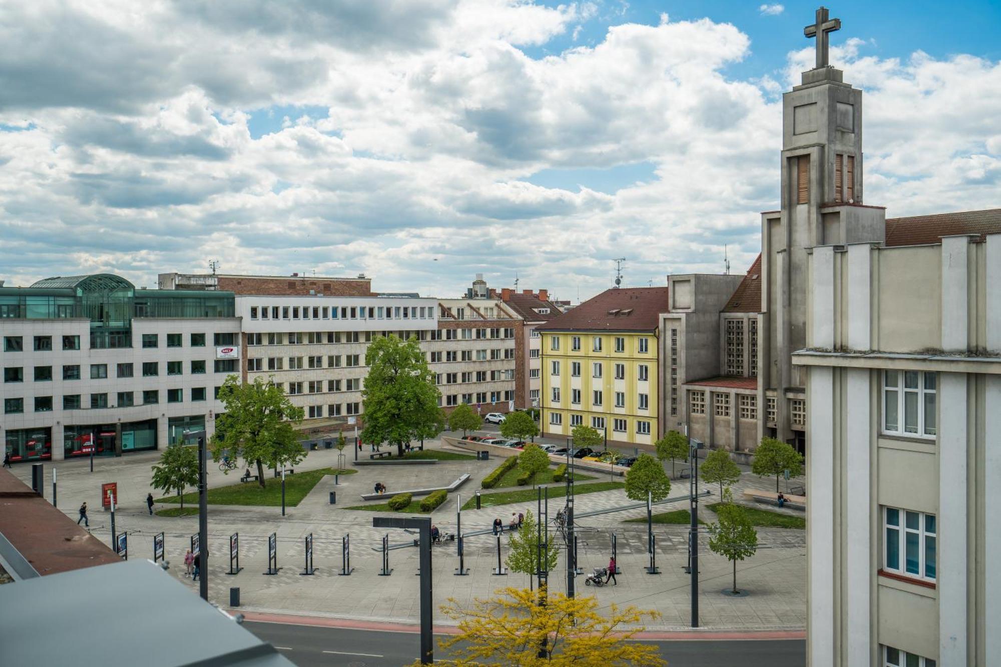 Apartamento Perla Hradce 401 Hradec Králové Exterior foto